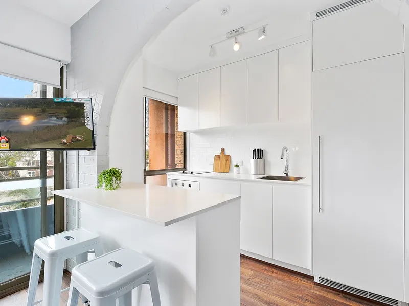 Spectacular furnished studio apartment in the heart of Potts Point