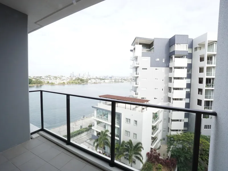 Unfurnished Modern 1 bedroom apartment in Hamilton