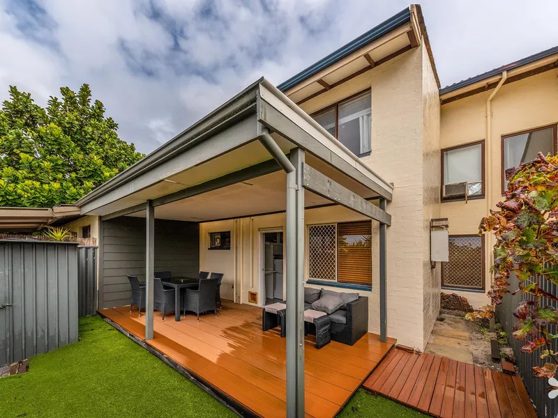 Fantastic Ground Floor Unit!