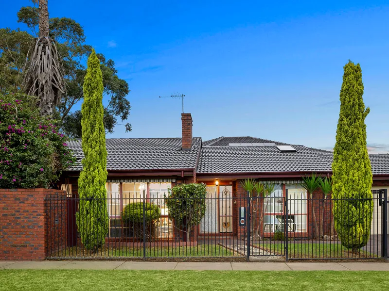 Park-View Living on a Court Corner!