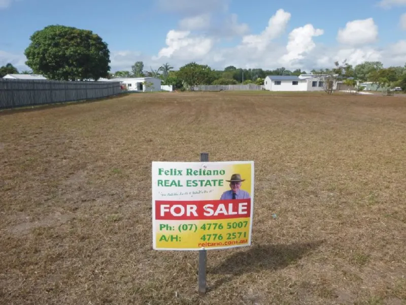 836 SQ.M. BLOCK IN NEW ESTATE AREA !