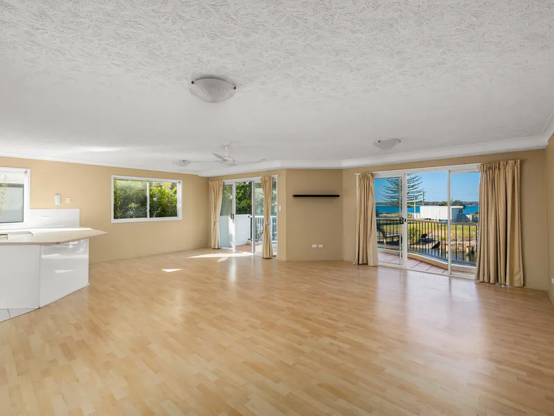 Waterfront Two Bedroom Apartment with Marina Berth