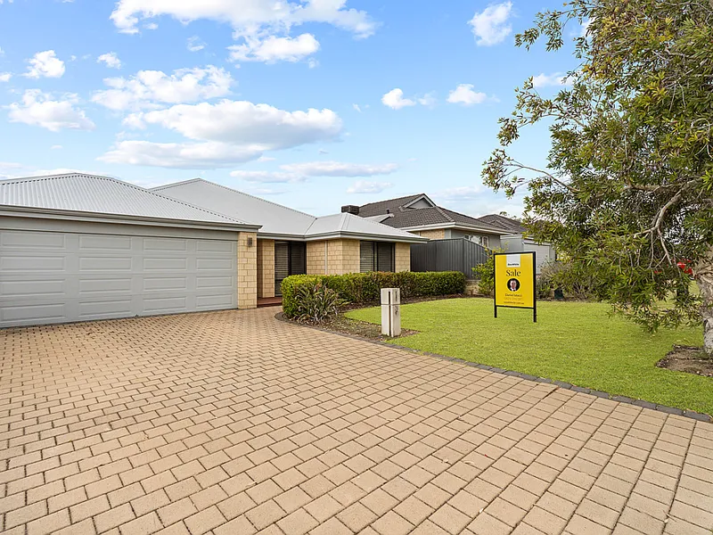 Will not last! Get in quick to secure this golden opportunity before Christmas!