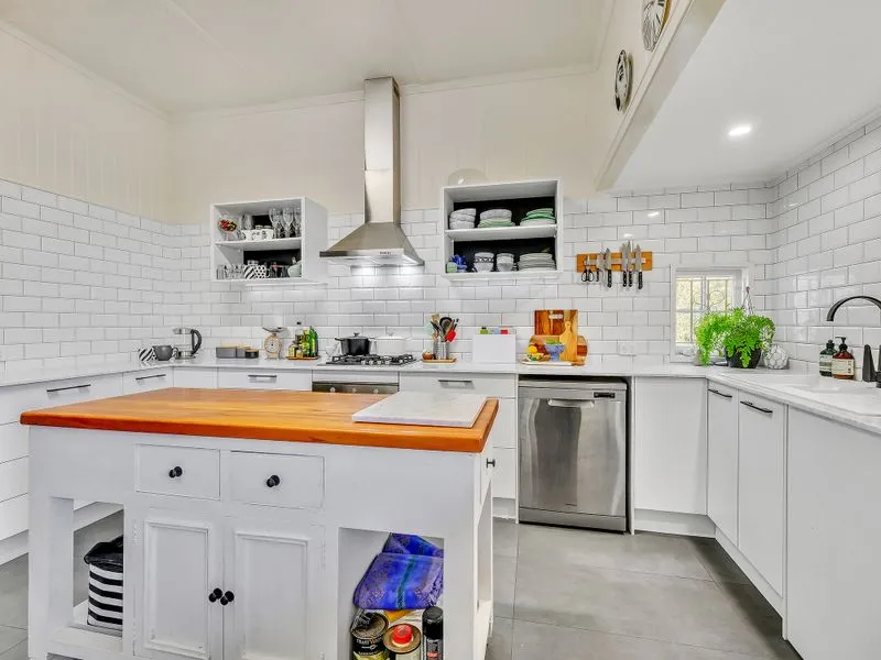 Padua Precinct Queenslander (Garden Maintenance Included)