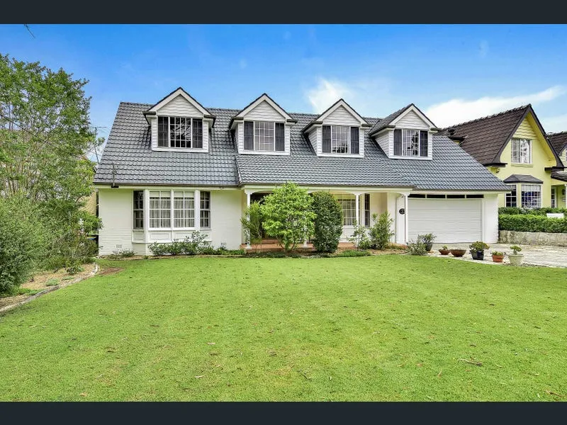 IMMACULATE FAMILY HOME IN PREMIUM LOCATION