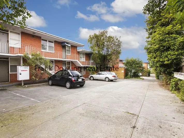 15/552 Moreland Road Brunswick West