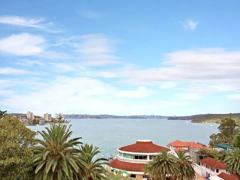 Exceptional Harbourside Apartment - Unbeatable Location (Inspection by appointment)