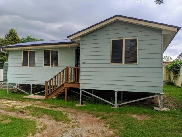 MASSIVE TWO BEDROOM GRANNYFLAT 20 METERS FOR A BUS STOP
