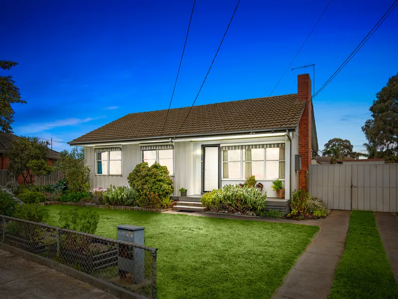 The Complete Package in Ideal Location!