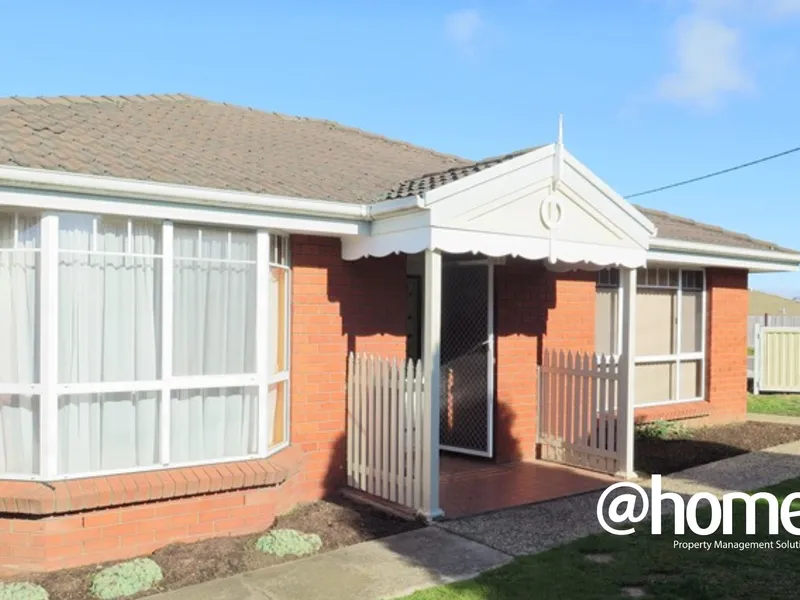 Spacious and Private in Prospect