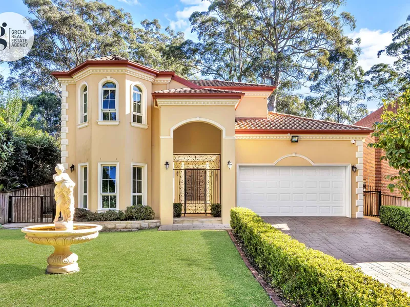 Grand 6 Bedroom Residence! Amazing location ! Level 936 sqm land!