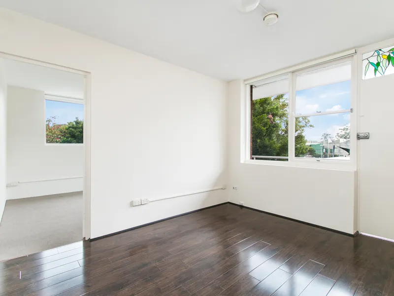 Renovated City Pad in the heart of the Inner West 