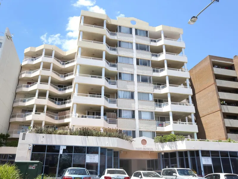 Beautiful unit in prime location