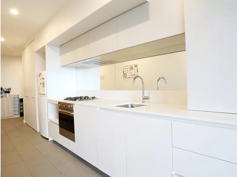 Modern Living! Great location!