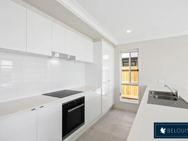Brand New Home With All The Extras!