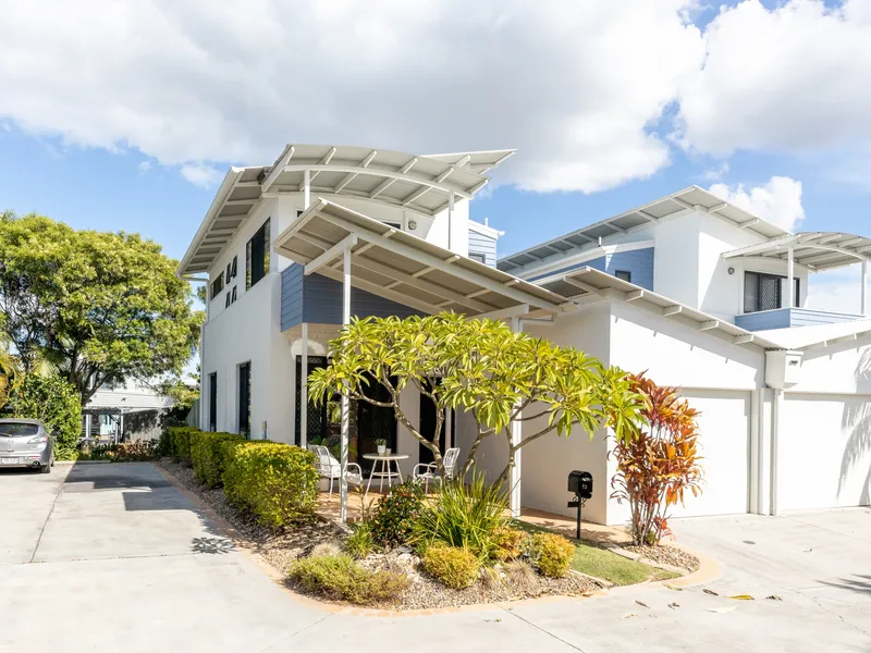 Spacious Townhouse in Exclusive Gated Estate