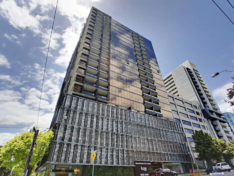 Sophisticated Urban Living Minutes From The CBD