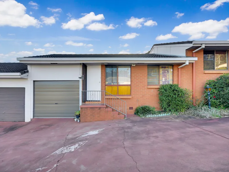 Neat and tidy 2 bedroom in Mount Lofty!