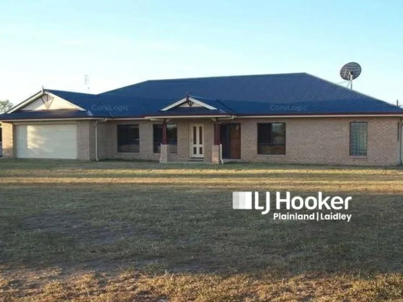 Plainland, 4 bedroom brick on 1ha