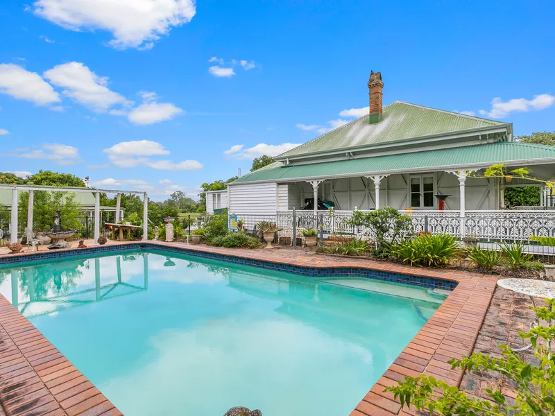 STEP INTO YESTERYEAR WITH THIS HIDDEN TREASURE!!!!!  FIRST TIME ON THE MARKET