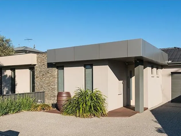 IMMACULATE HOME IN GREAT LOCATION