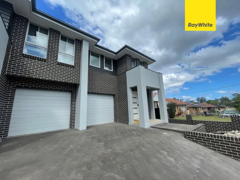 Brand New Luxury 4 Bedroom Duplex!