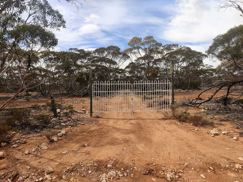Scrub block-Vacant land-Rural Residential