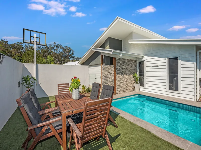 Easycare Lifestyle & Perfect Location!