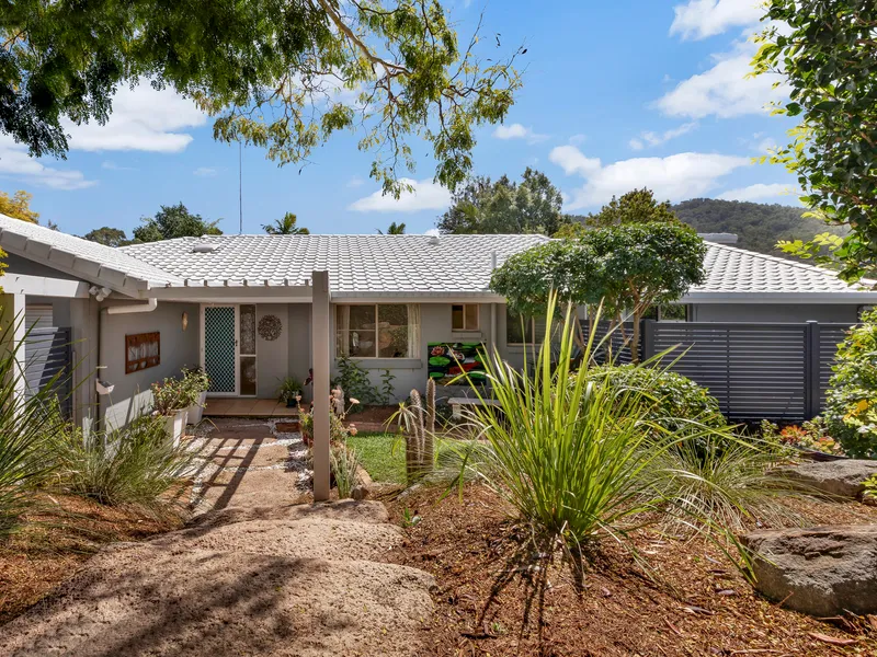 Delightful 4-Bedroom Home in sought after Indooroopilly High School Catchment