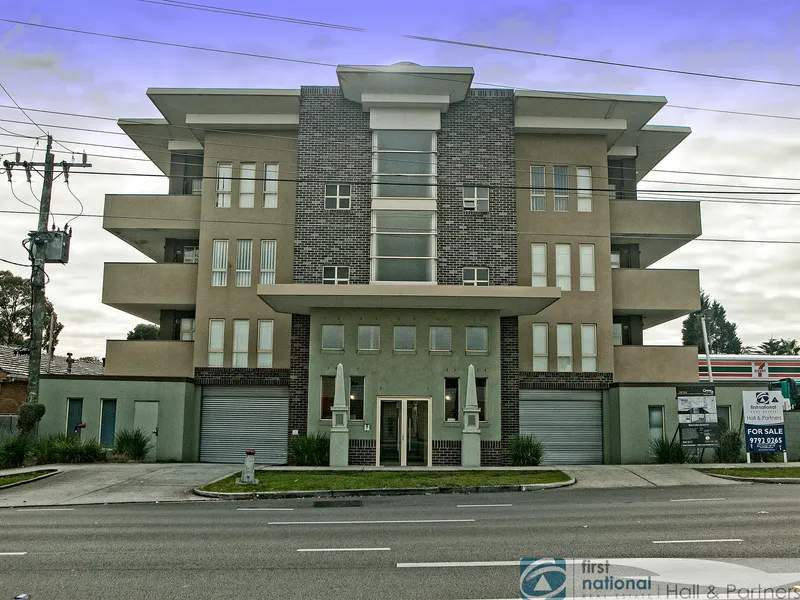 FANTASTIC LOCATION AND SUPERB PRESENTATION