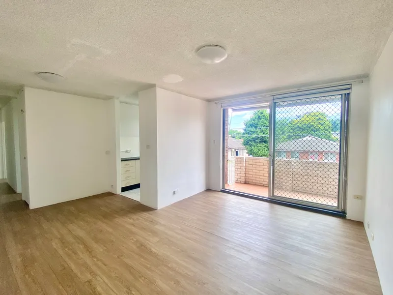 Sunny 2 Bedroom Apartment