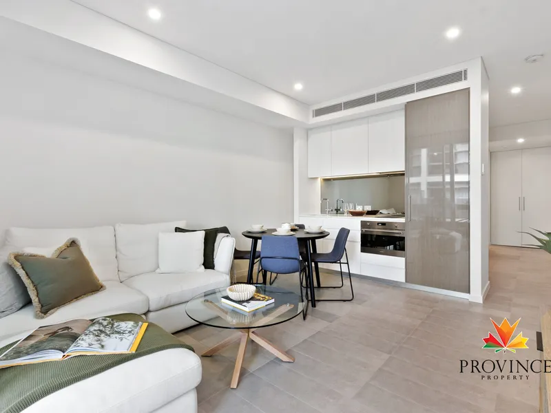 Pure Elegance – Fashionable Studio Apartment at Queens Riverside – WITH CAR BAY!