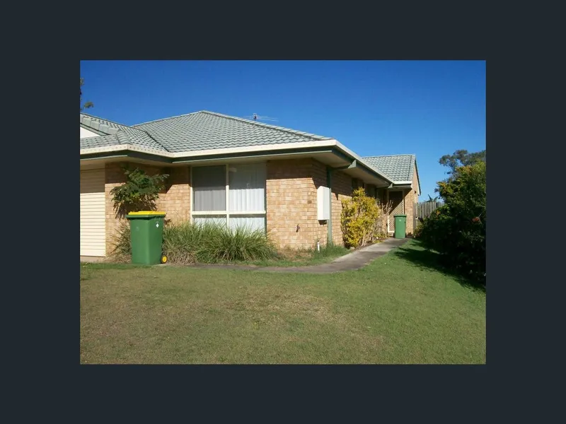 3 bedroom Duplex Unit with Private Rear Yard