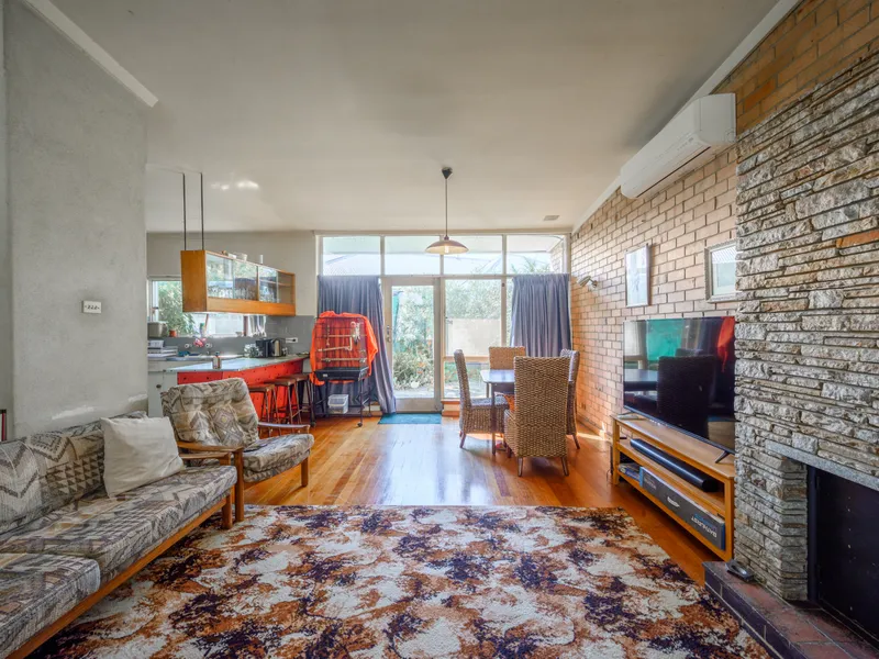 Under Offer, Another Wanted