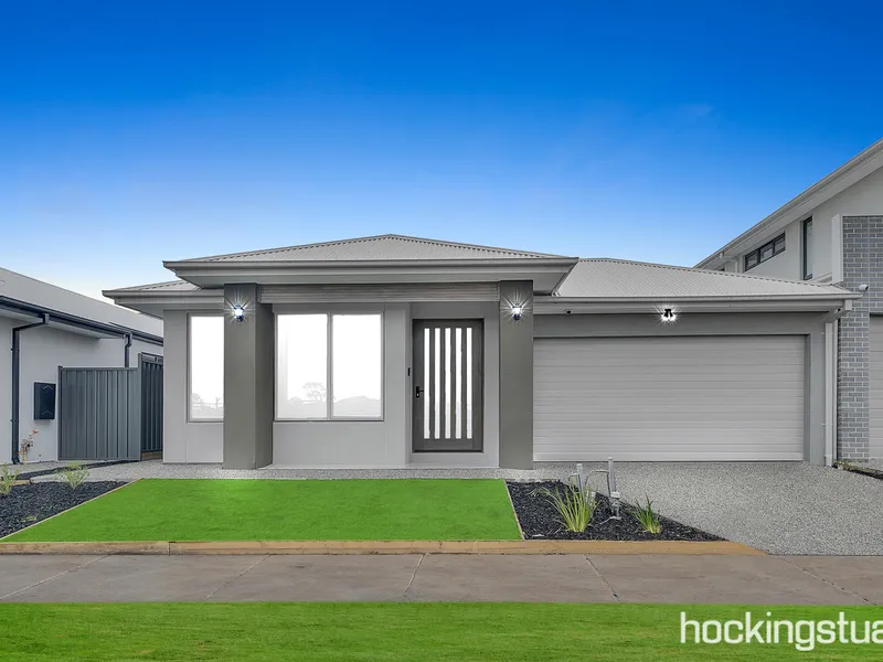 ELEGANT FAMILY HOME.