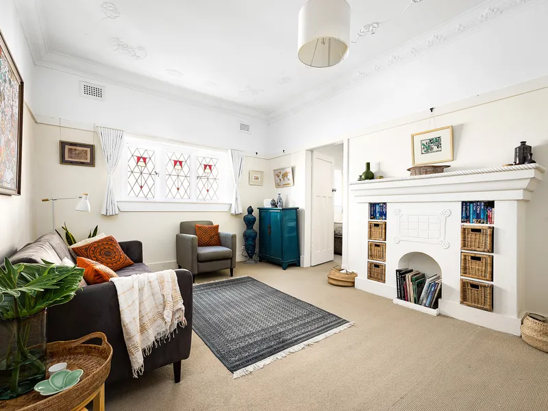 Charming Spanish Mission apartment with north facing balcony and Bondi Beach outlook!