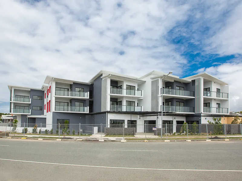 MODERN UNIT IN CENTRAL LOCATION