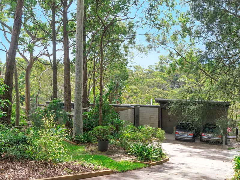 Stunning architectural retreat, 1341 sqm of nature’s beauty