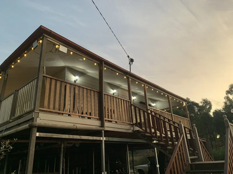 7 Acres, Two houses, Dams, Bore