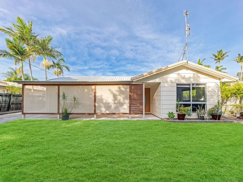 PACIFIC PARADISE FAMILY HOME