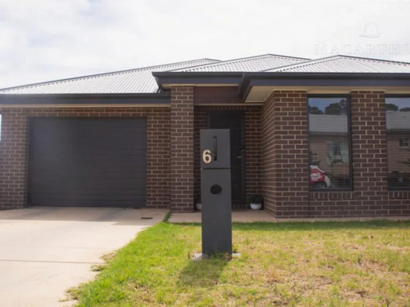 Contemporary And Spacious Home