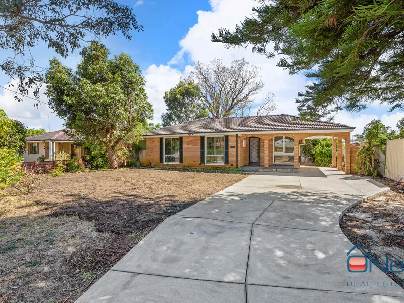 FULLY RENOVATED 3 X 1 HOME IN A CENTRAL LOCATION!