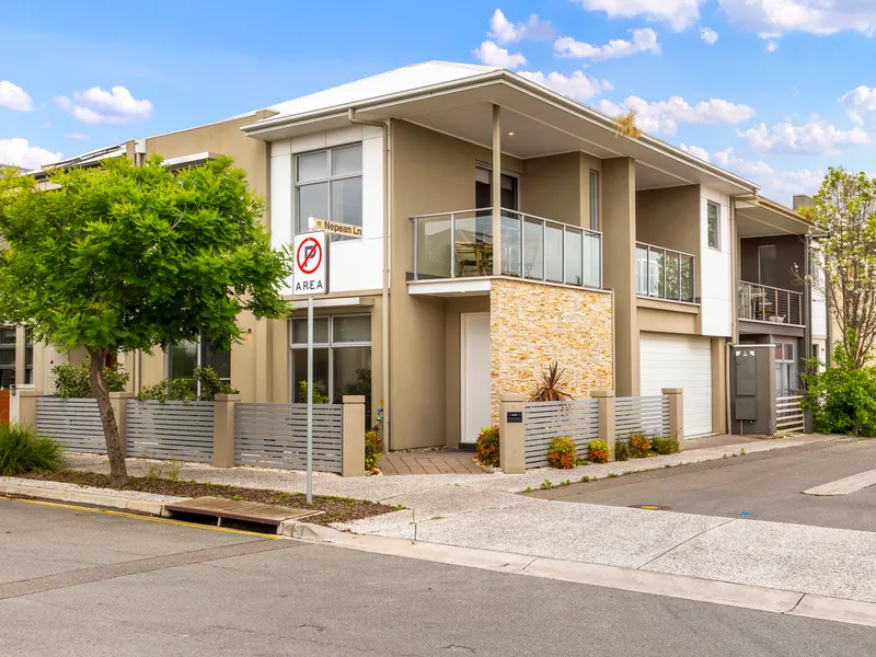 Stunning 2 Story Residence - Your Premium Lifestyle Awaits