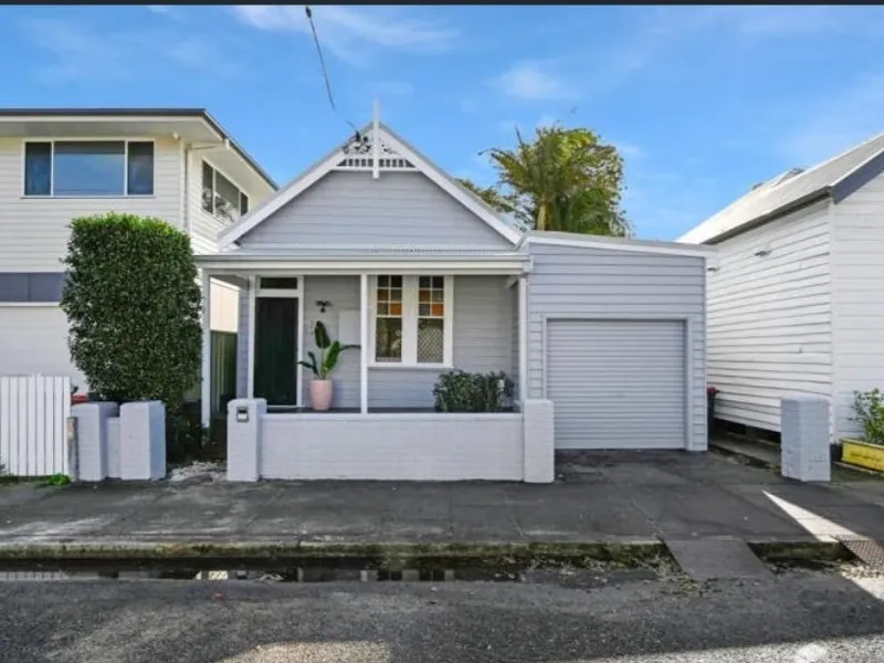 CUTE & VERY CONVENIENT!!