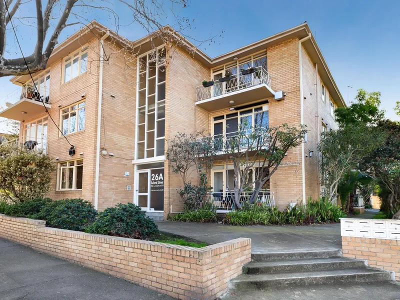 AFFORDABLE ACLAND STREET