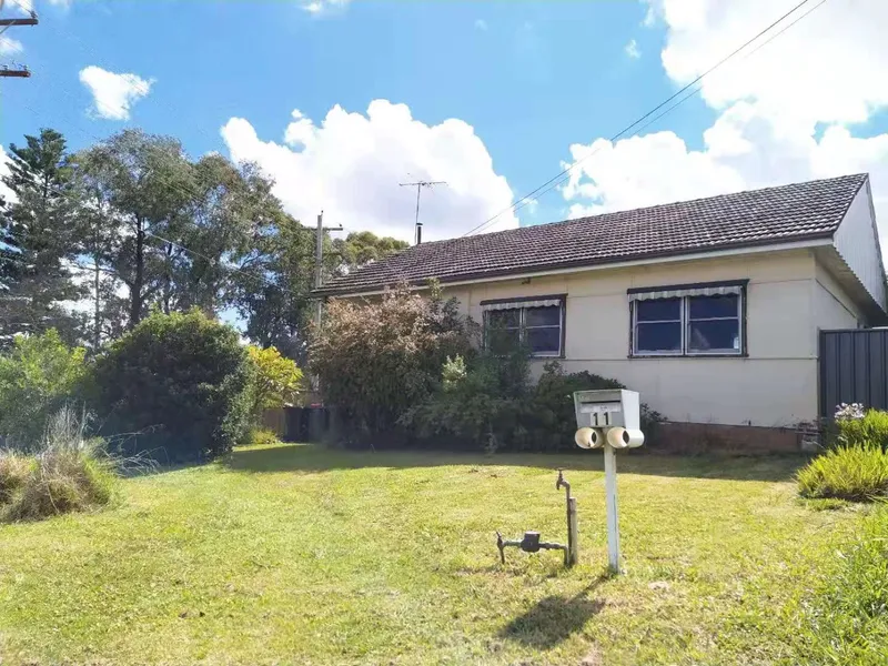 Renovated 4 bedroom Home in seven hills.
