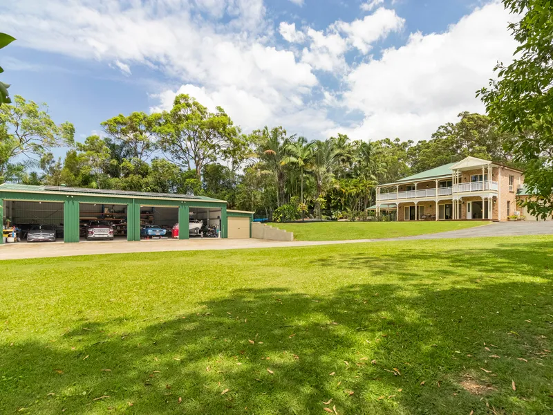 Grand Country Manor in an Exclusive Acreage Enclave