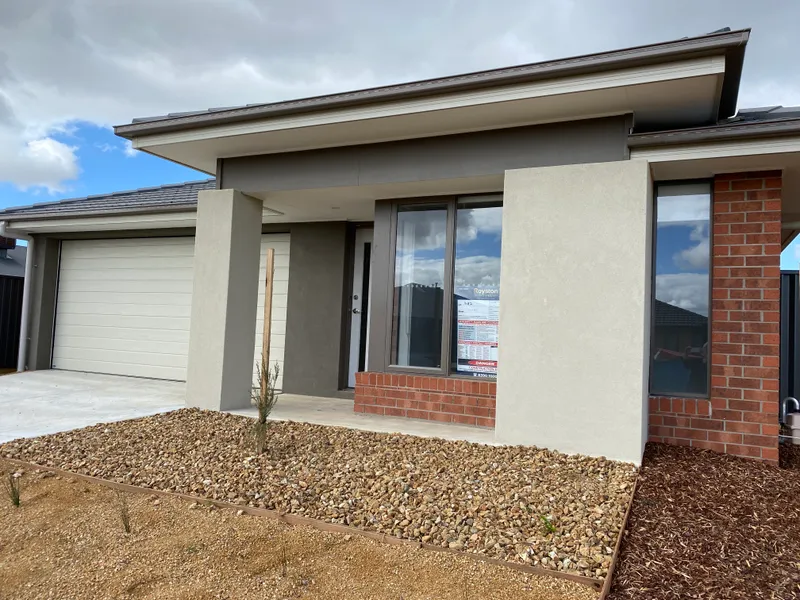 FOUR BEDROOM BRAND NEW CLOSE TO ALL AMENITIES