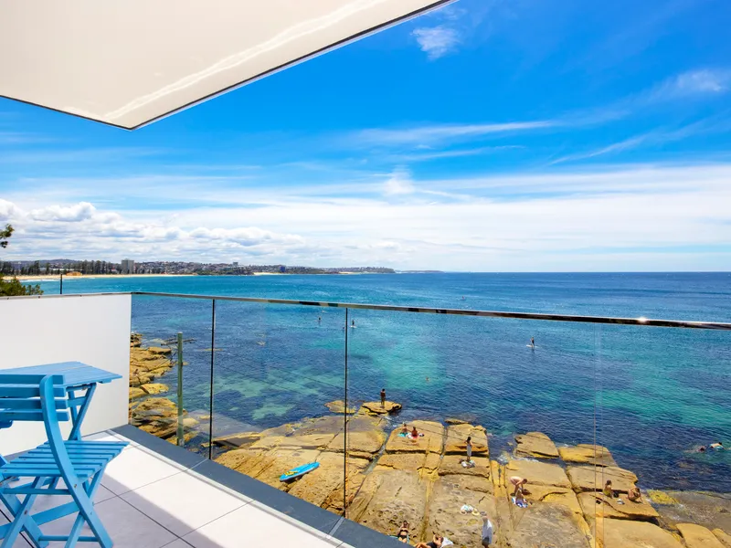 Footsteps To The Water - Views From Every Room!