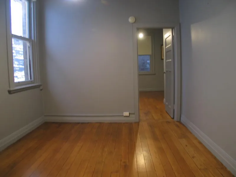 One Bedroom in Convenient location